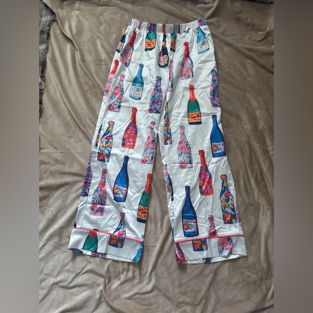 NWT SHESHOW Silky White Bottle-Print Pajama Set-Medium - Picture 5 of 7